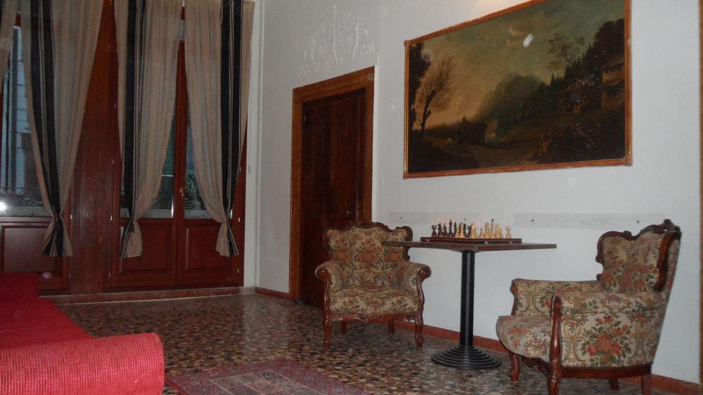 Youth Venice Palace Exterior foto