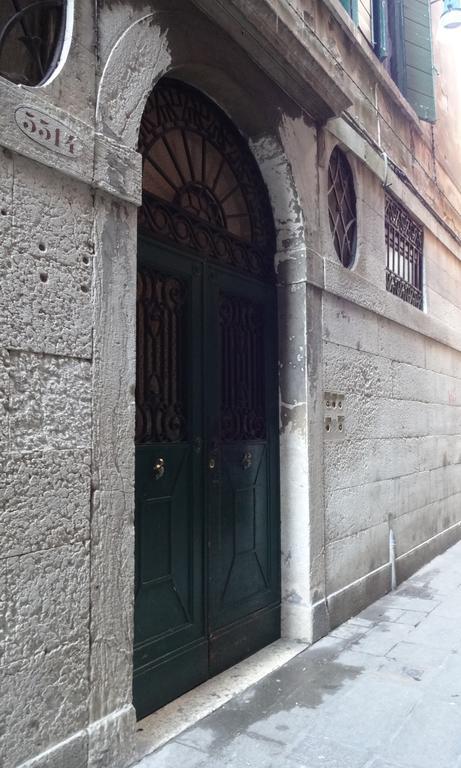 Youth Venice Palace Exterior foto